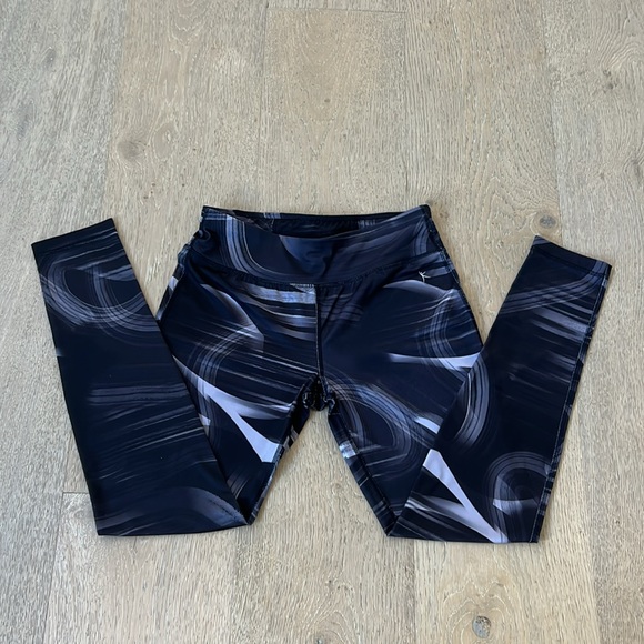 NWOT Small / Medium Leggings. Athletic Pants. Full Floor Ankle 7/8 Length. - Picture 7 of 14